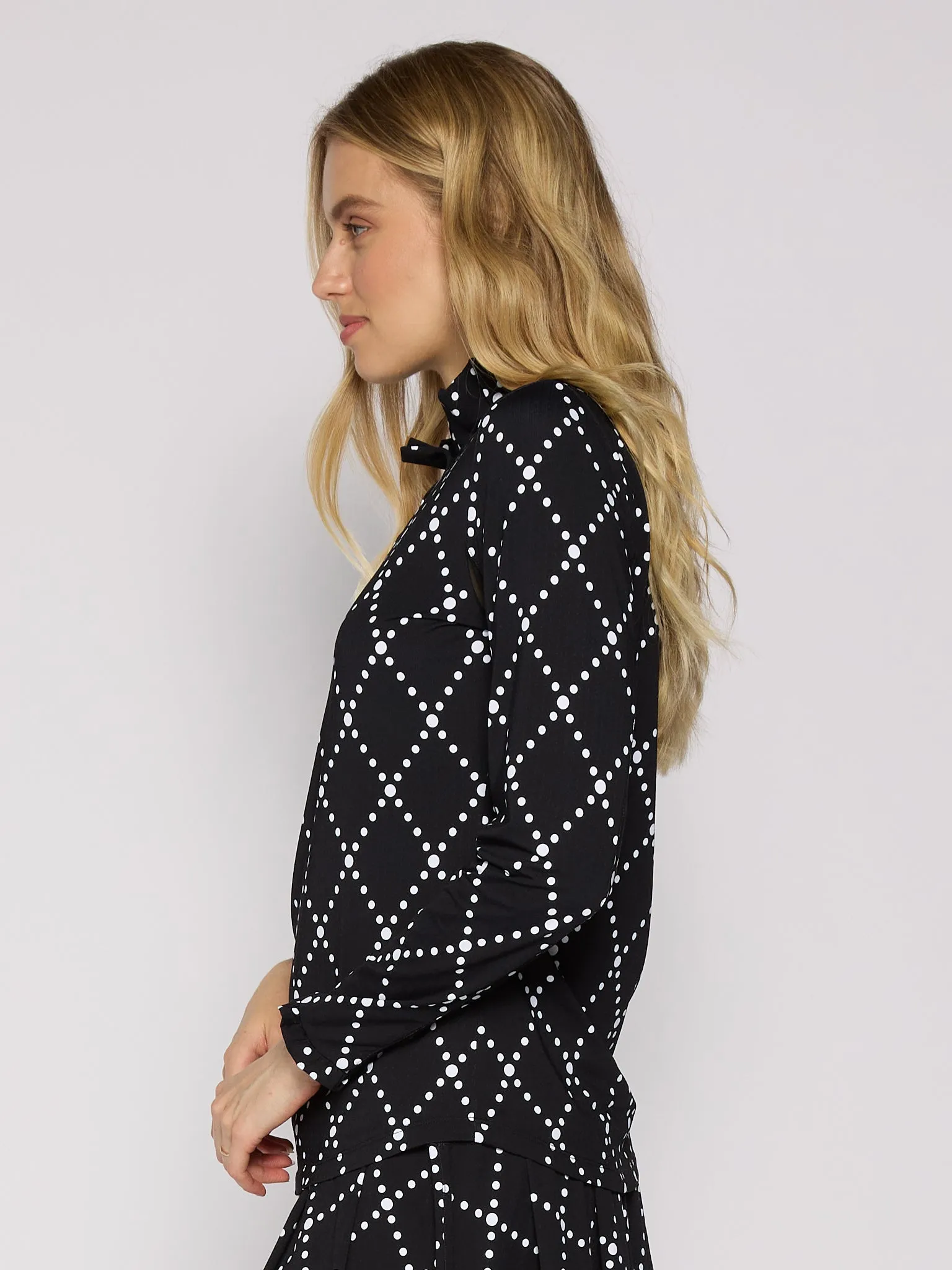 Long Sleeve Ruffle Collar Top With Gold Buttons in Diamond Geo Black