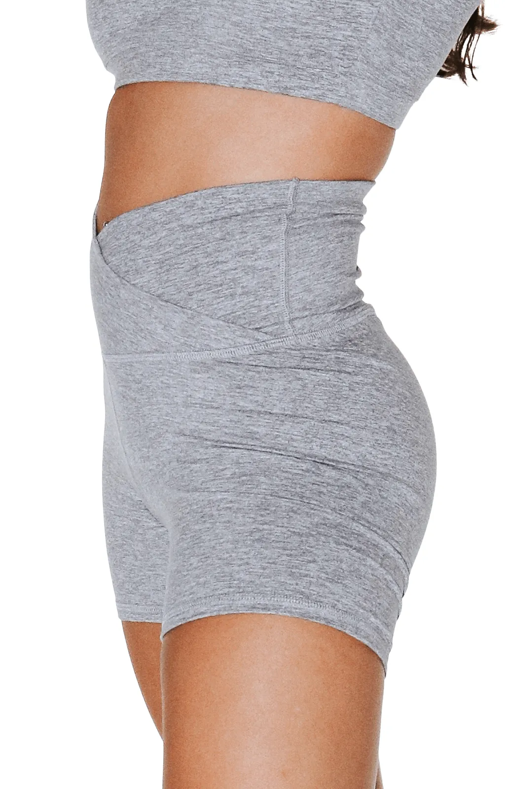 Movement Short in Silver Heather