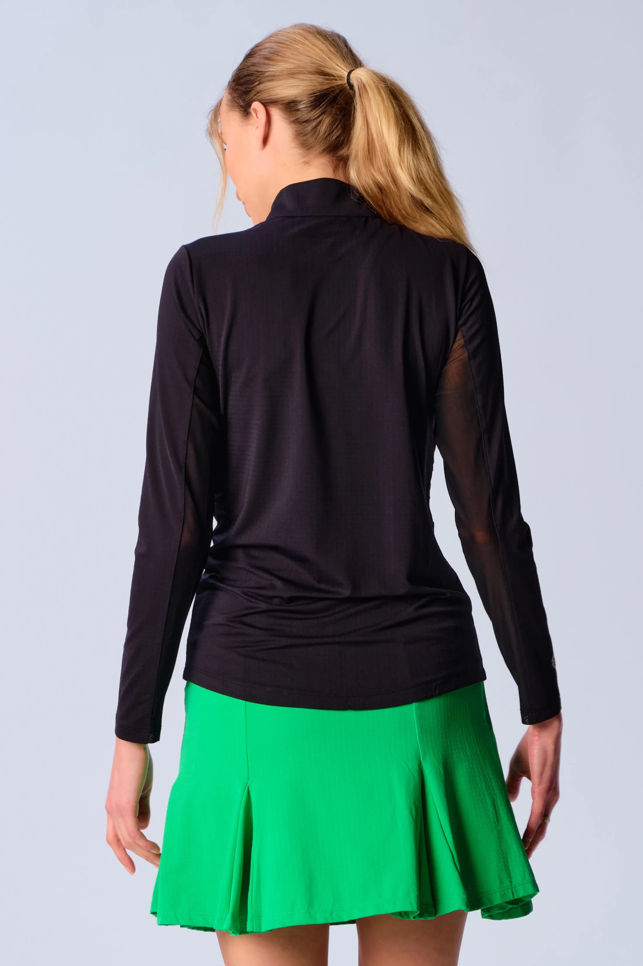 Quarter Zip Sun Protection Top In Black