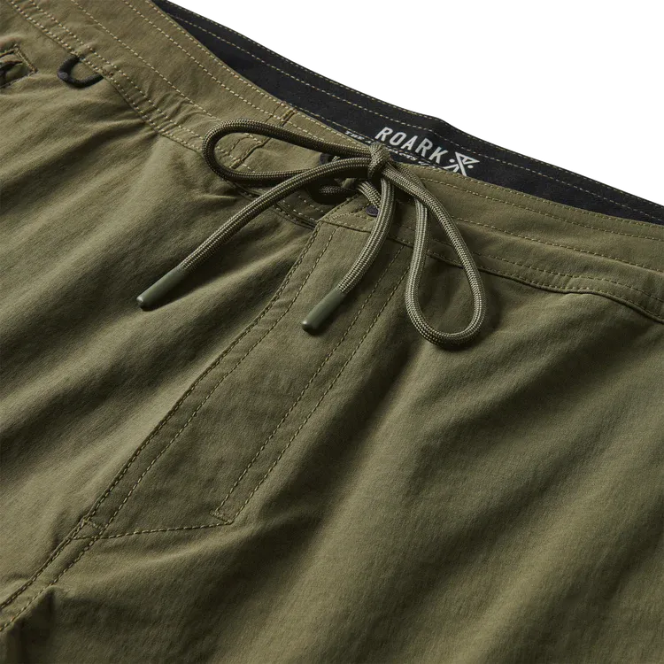 ROARK Layover Trail Shorts 17" - MILITARY