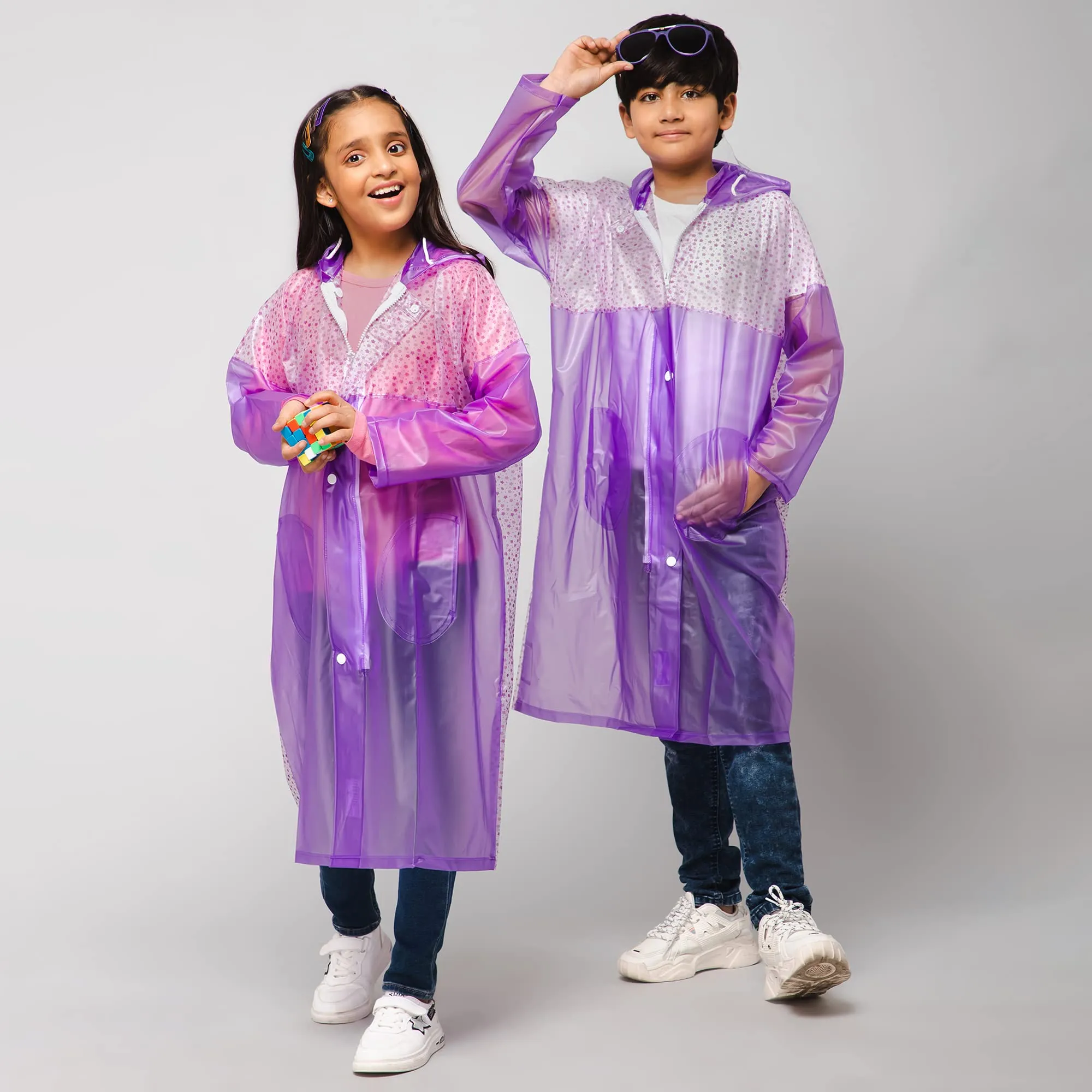 THE CLOWNFISH Drip Dude Series Unisex Kids Waterproof Single Layer PVC Longcoat/Raincoat with Adjustable Hood. Age-5-6 Years (Purple)