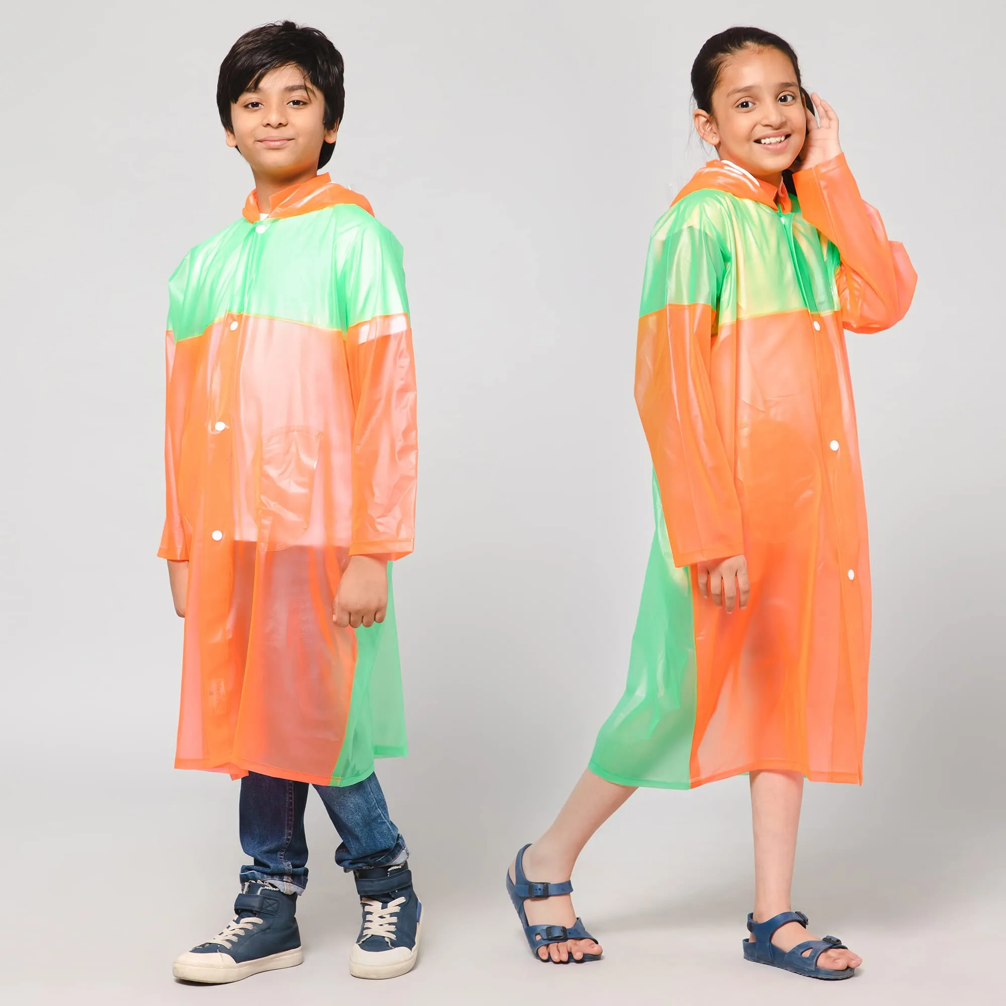 THE CLOWNFISH Puddle Jumper Series Unisex Kids Waterproof Single Layer PVC Longcoat/Raincoat with Adjustable Hood. Age-4-5 Years (Orange)