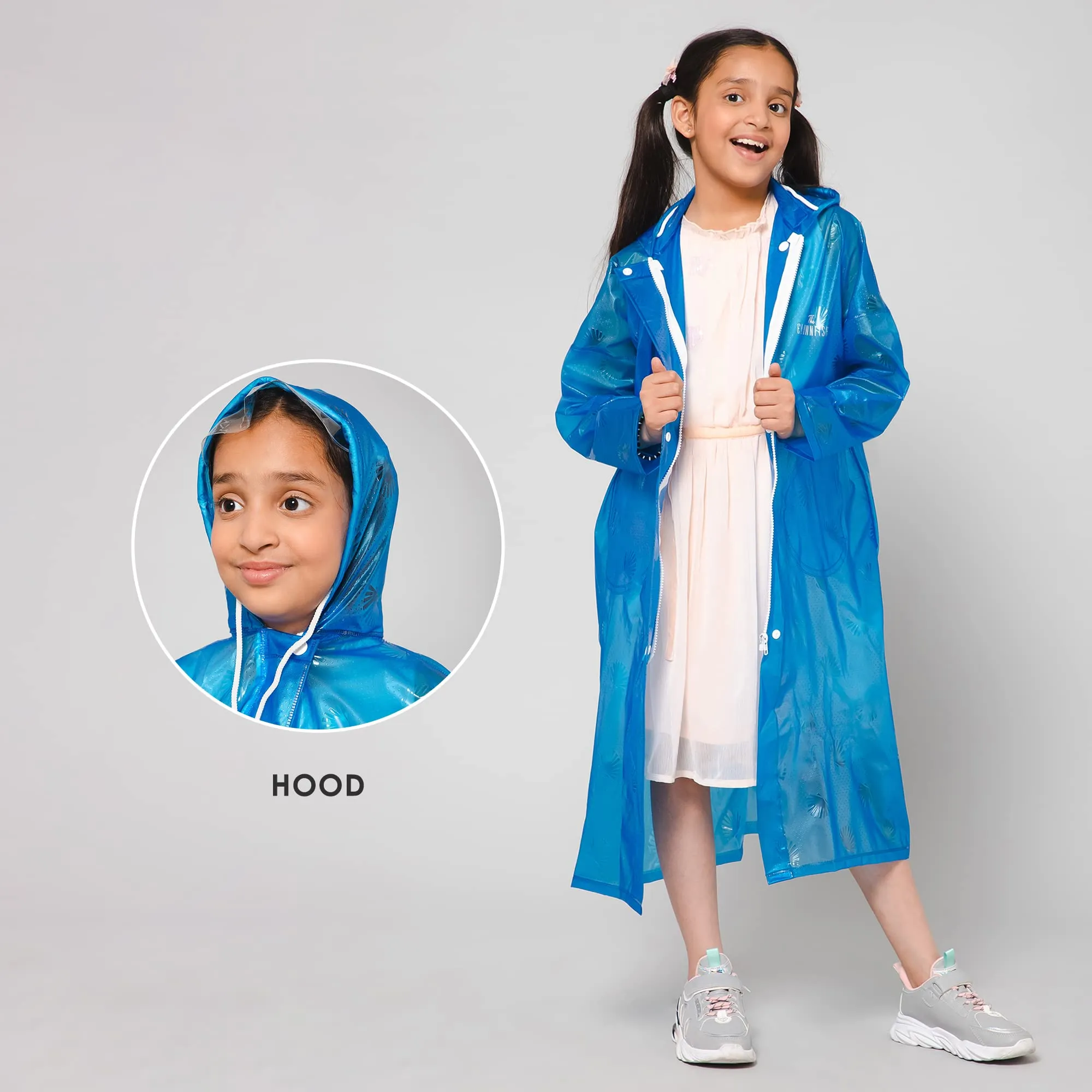 THE CLOWNFISH Wet & Wild Series Unisex Kids Waterproof Single Layer PVC Longcoat/Raincoat with Adjustable Hood. Age-5-6 Years (Royal Blue)