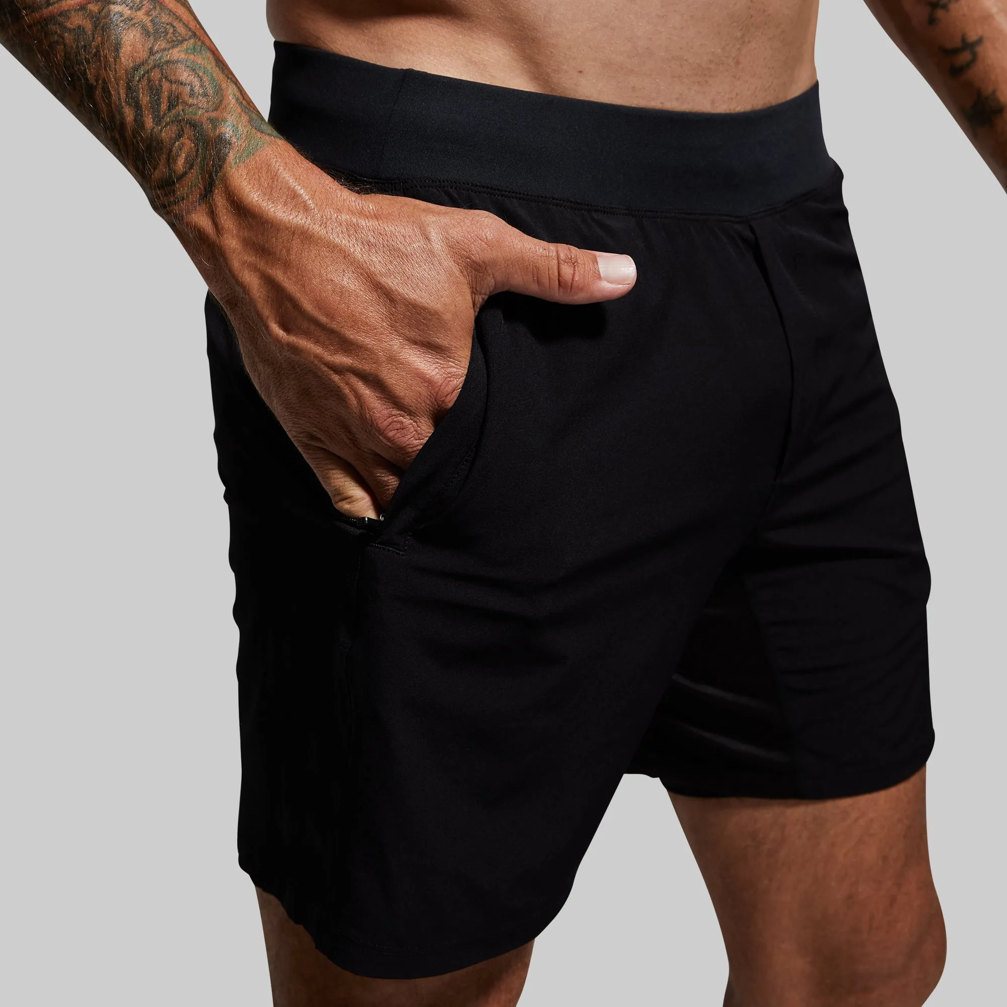 Versatile Short w/ Compression 7" (Black)