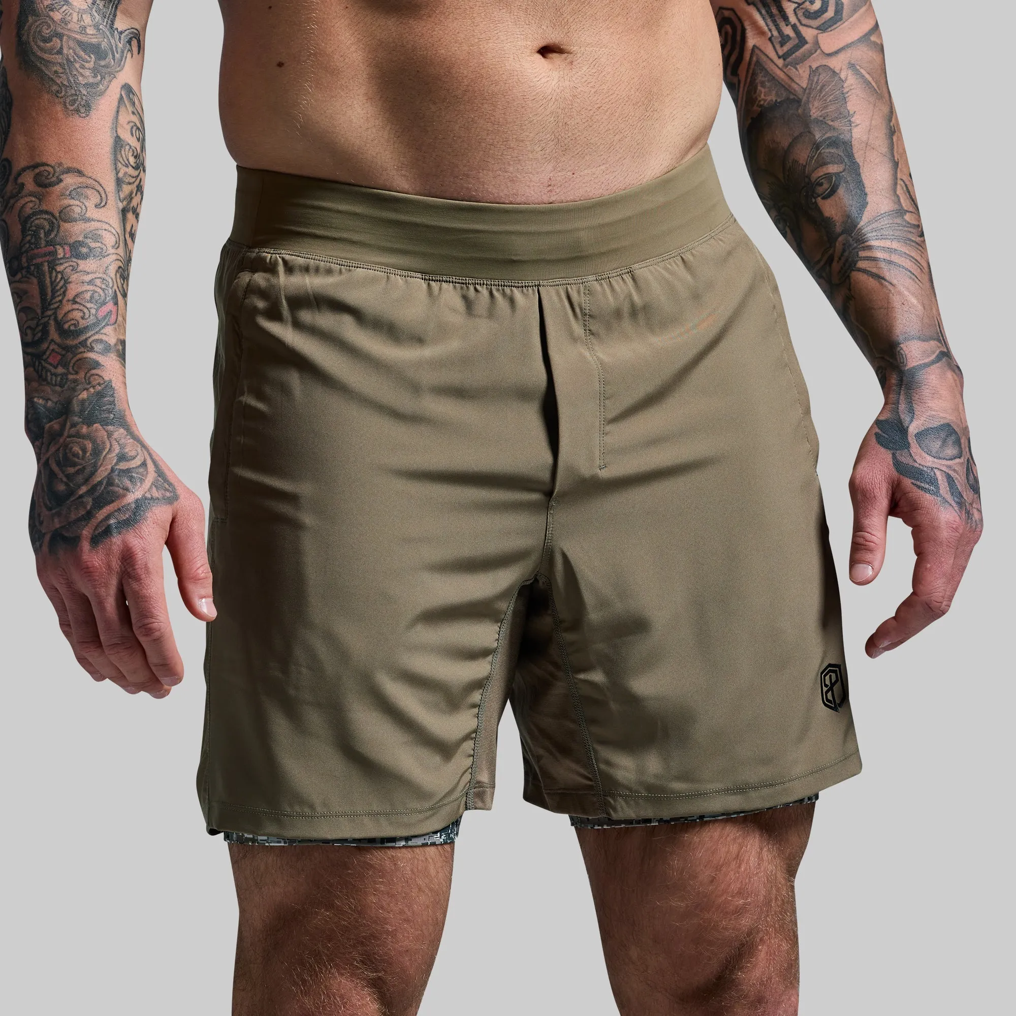 Versatile Short w/ Compression 7" (Digital Camo)